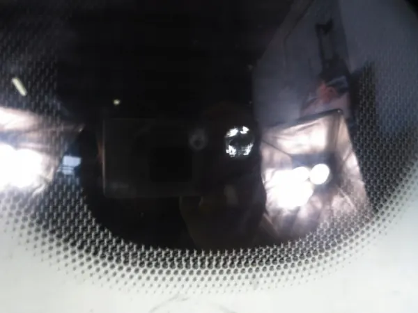 Parabrisas OEM A1075546 usado para Mercedes-Benz Clase C image 3