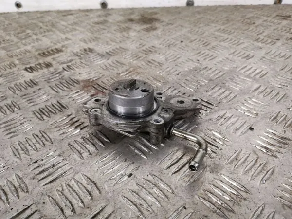 Pompe à vide Subaru OE OEM FBZ13157 - Occasion image 2