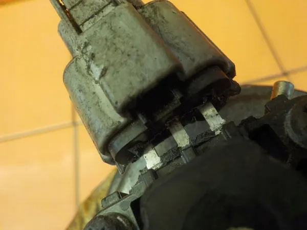 EGR-klep Mitsubishi Pajero III 2.5 TDI K5T7258 image 4