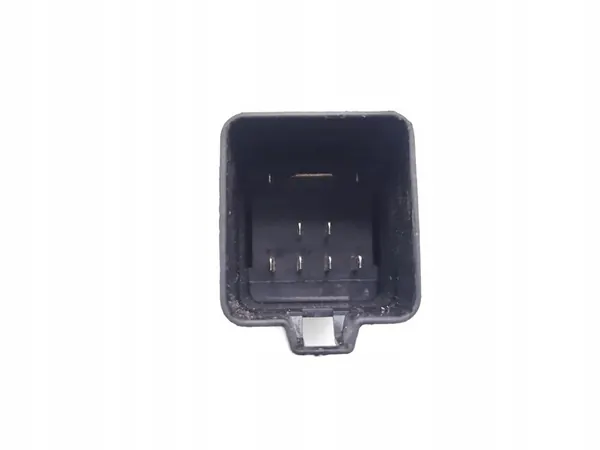 Chevrolet Captiva Relä / Esilämmitysmodule 2.0 D 4WD image 6