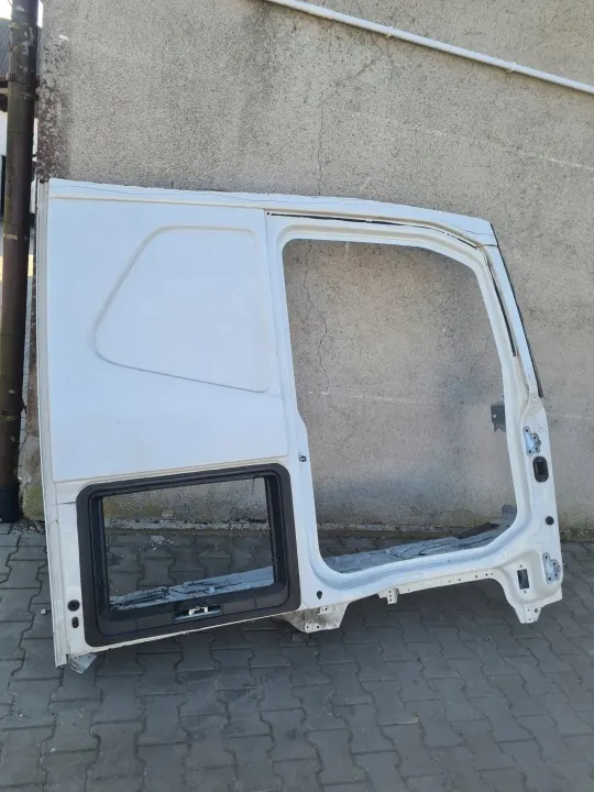 Pilar de quarto painel direito OEM para Volvo FH4 FH5 image 2