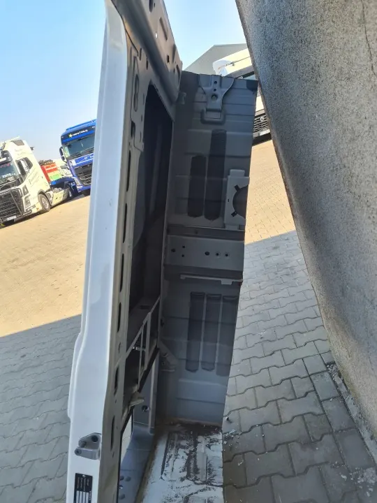 Pilar de quarto painel direito OEM para Volvo FH4 FH5 image 8