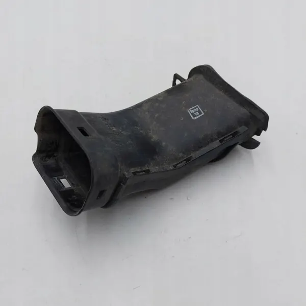 Bromskylningsluftintag OEM 1026687 - Begagnad image 2