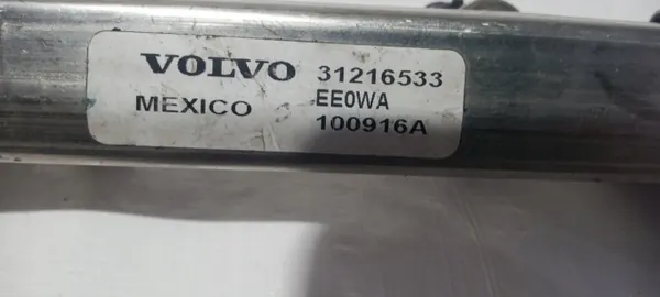 OEM 31216533 0280158096 Rampe d'injection Volvo image 4