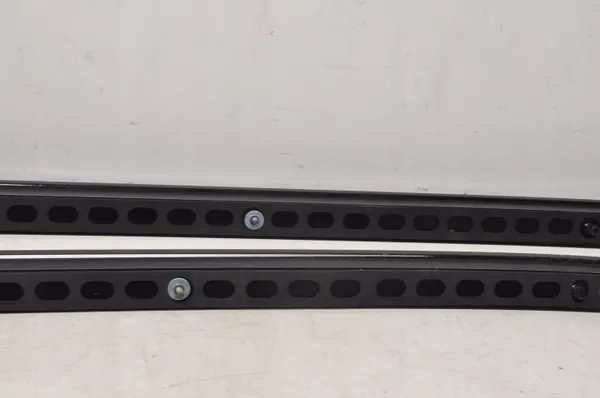 Carril de Teto Esquerdo Volvo XC40 Recharge OEM 31448381 image 9