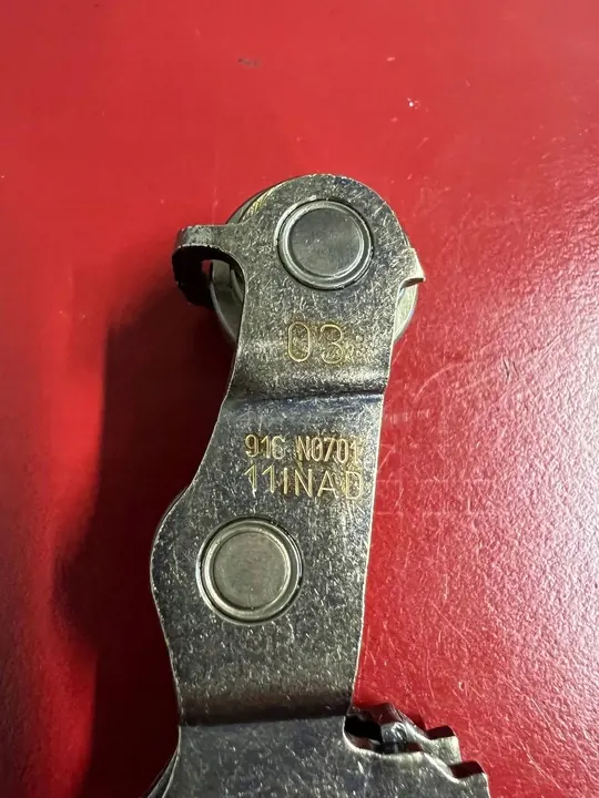 Alavanca de válvula BMW X1 F48 F49 2016 7640010 image 3