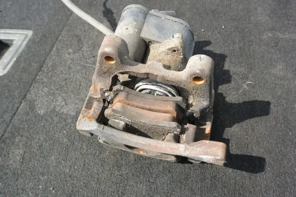 VW OEM Linker Hinterer Elektrischer Bremssattel - Passat B6 B7 CC image 6