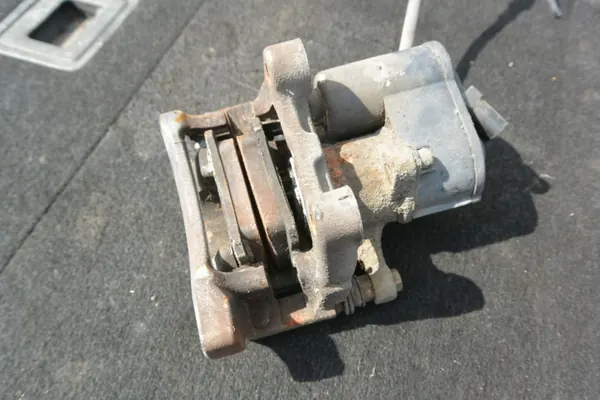 VW OEM Linker Hinterer Elektrischer Bremssattel - Passat B6 B7 CC image 7