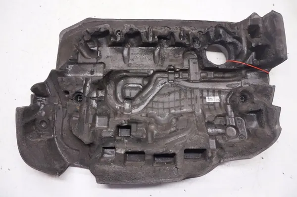 Volvo Moottorikansi OEM 31437540 S60 II V60:lle image 3