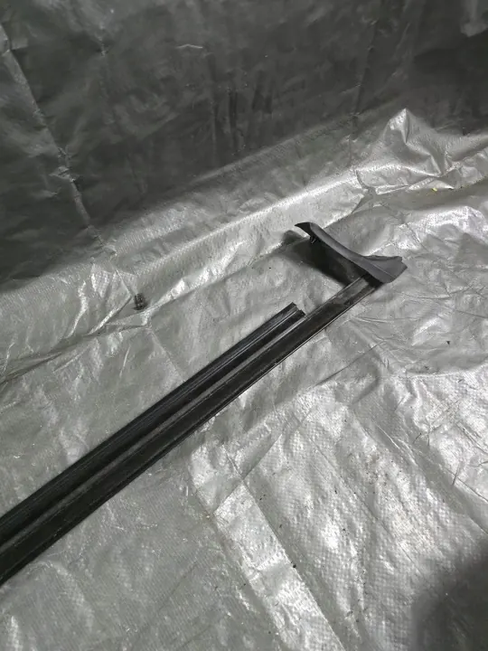 OEM 4G0853283 Framvänster Fönsterlist Audi A6 C7 image 7