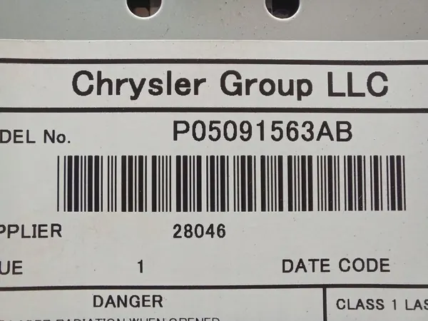 JEEP CHEROKEE V KL 13-18 CHANGEUR CD P05091563AB image 6