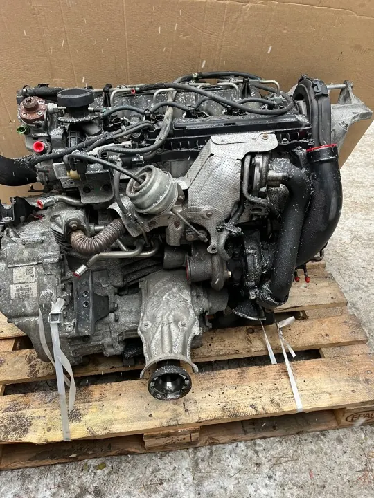 Motor Volvo D5244T10 - 2.4D Diesel, Usado image 3