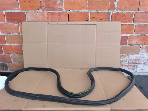 Junta de portón Ford Mondeo MK5 2.0 TDCI OEM image 2