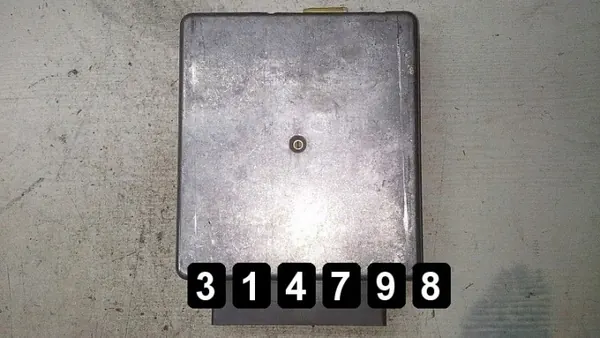 Käytetty Ford ECU OEM AM-314798 Ka 1996 image 4