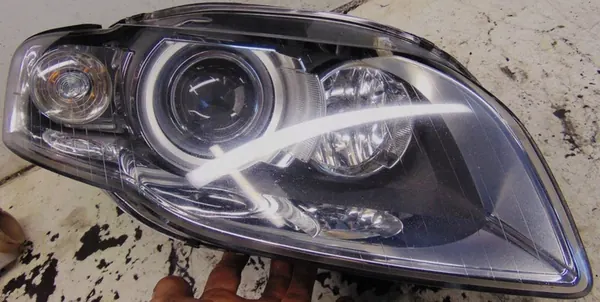 Faros delanteros Xenón derecho Audi A4 B7 image 4