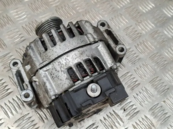 Vaihtovirtageneraattori Mercedes GLK X204 2.2 CDI A0141543902 image 5