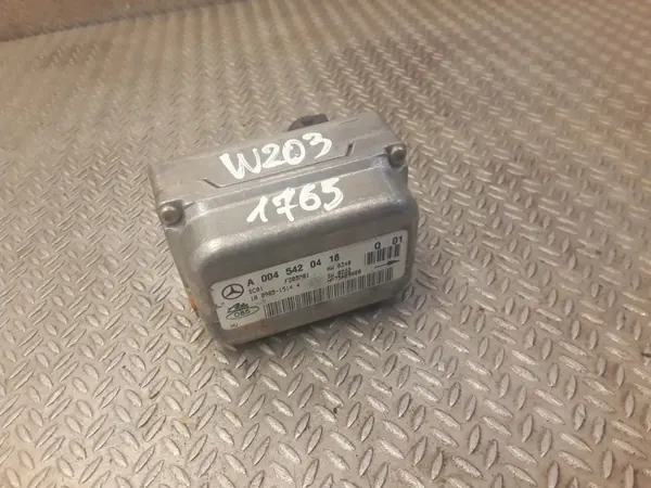 Mercedes-Benz C W203 Nopeusanturi OEM 0045420418 image 2