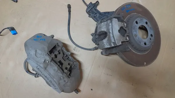 Jarrulevyt & Puristimet OEM A253 Etu/Taka Mercedes image 5