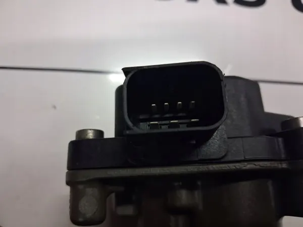 Válvula EBS usada OEM 23166658 para Renault Gama T Evo image 4