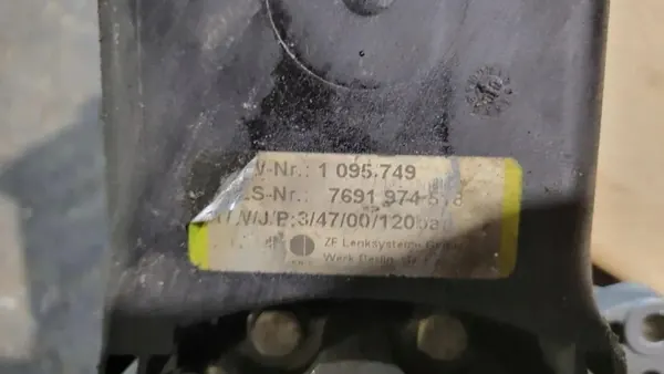 Ohjauspumppu OEM 1095749 BMW 5 E39:lle image 4