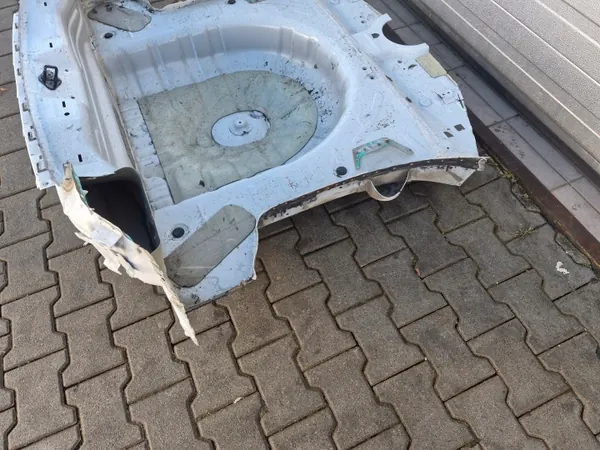 MG ZS 19- Lift Heckbodenplatte OEM 5WSB Weiß image 4