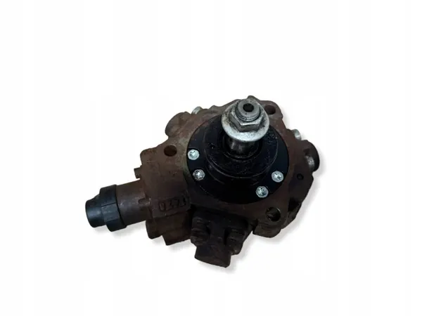 Bomba de inyección Renault OE 0445010196 usada image 4