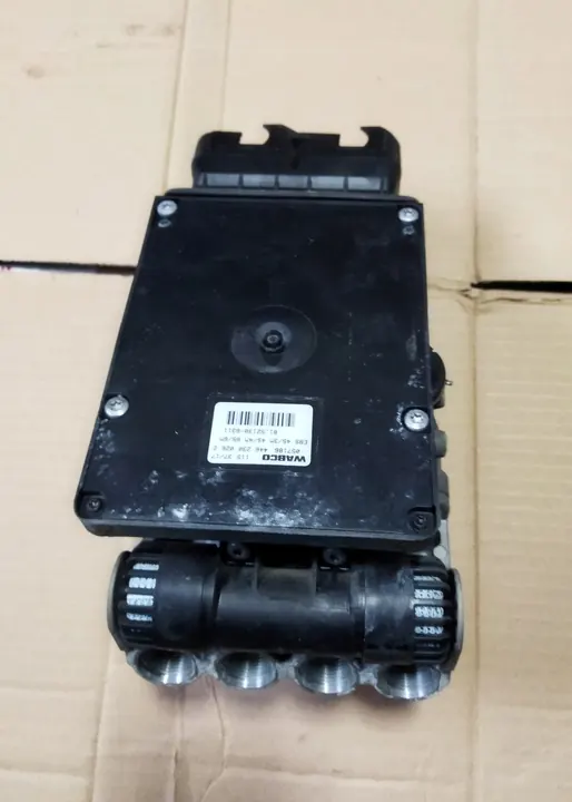 Vanne de frein EBS MAN TGM TGS TGX Lift 81521306311 image 3