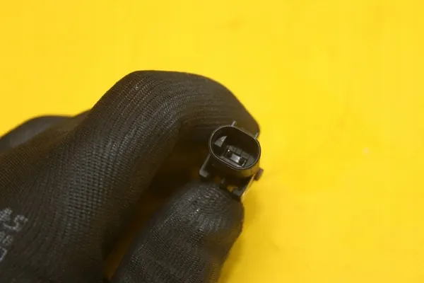 ABS Sensor Rear Right Mercedes-Benz Sprinter A9069050901 image 4