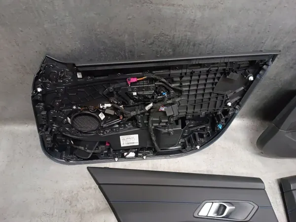 BMW OE Sidokit set OEM 3390653 för 3-serien image 8