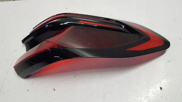 Lente traseira direita BMW X7 G07 image 4