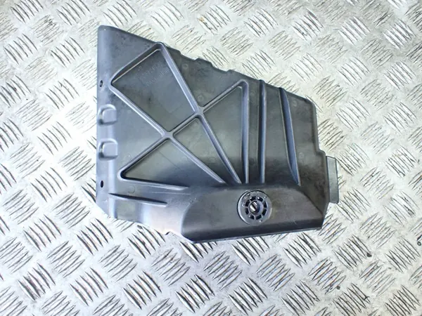 Support Supérieur Ventilateur Arrière Gauche Chevrolet Corvette C8 2020- image 2