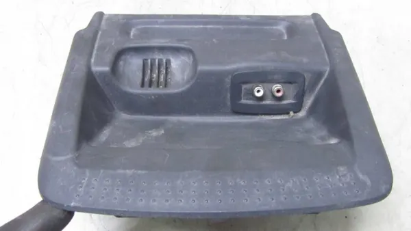 Renault Trafic Vivaro II Plank OEM 8200933912 image 5