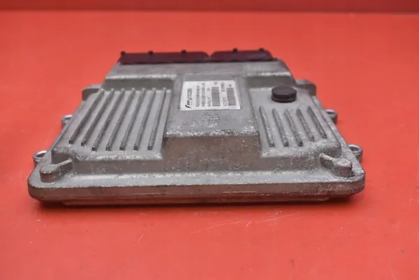 Unité de contrôle moteur 51833809 Fiat Panda 1.3 Multijet image 6