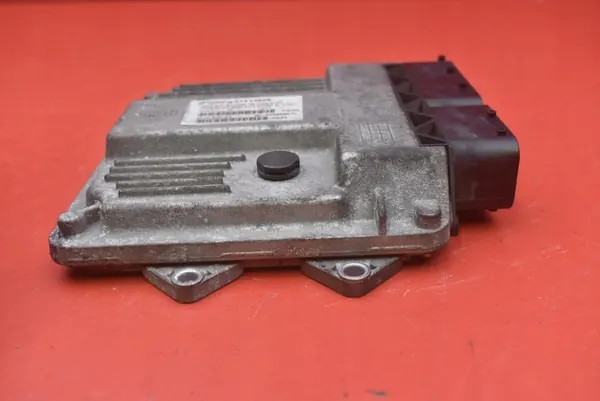 Unité de contrôle moteur 51833809 Fiat Panda 1.3 Multijet image 7