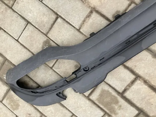 Difusor de parachoques trasero Mercedes W212 image 3