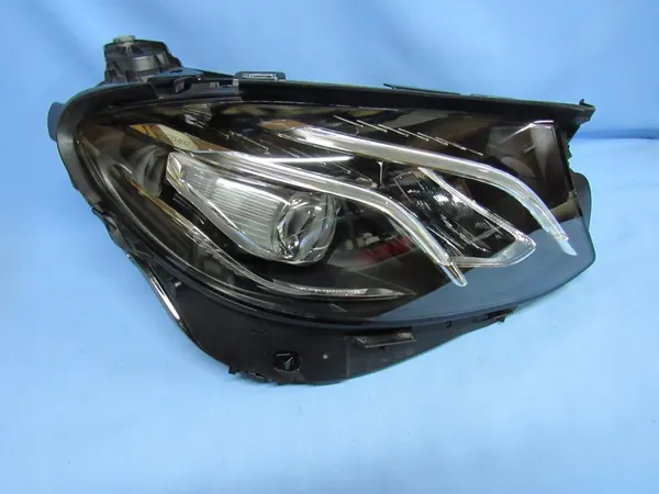 Rechter Mercedes W213 Performance Koplamp Europa image 2