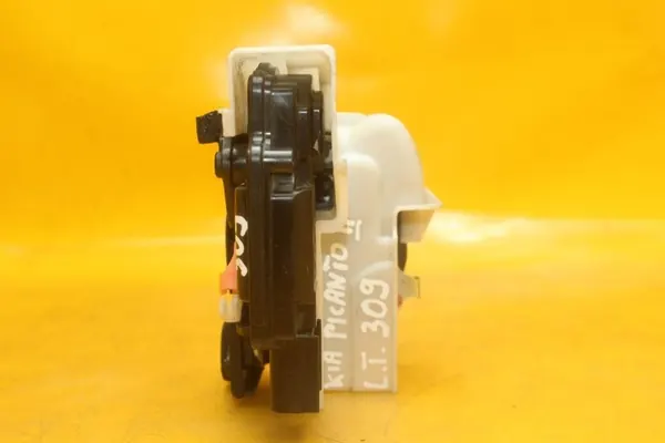 Vänster Bakdörrslås Kia Picanto II 814101Y020 image 3