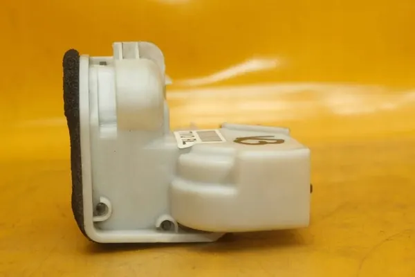 Vänster Bakdörrslås Kia Picanto II 814101Y020 image 7