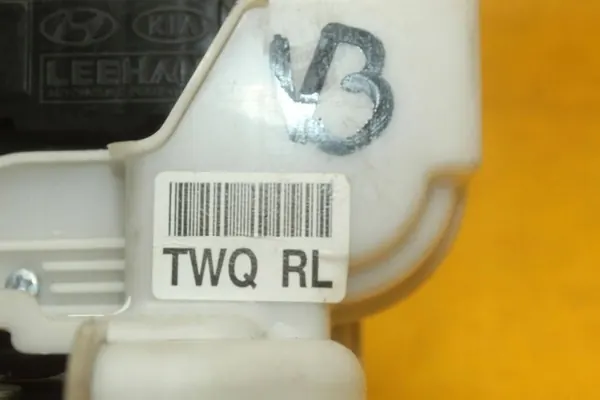 Vänster Bakdörrslås Kia Picanto II 814101Y020 image 8