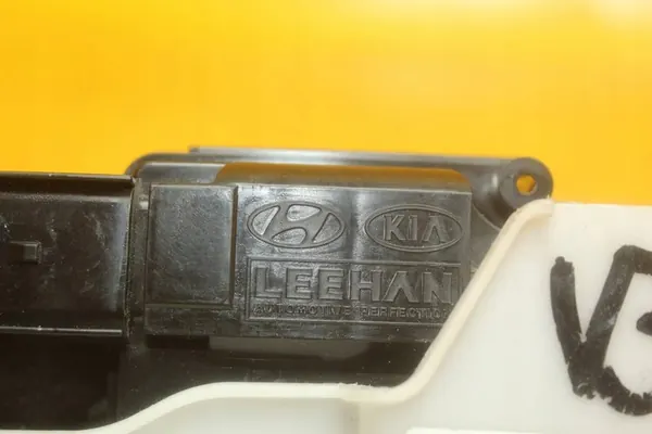 Vänster Bakdörrslås Kia Picanto II 814101Y020 image 9