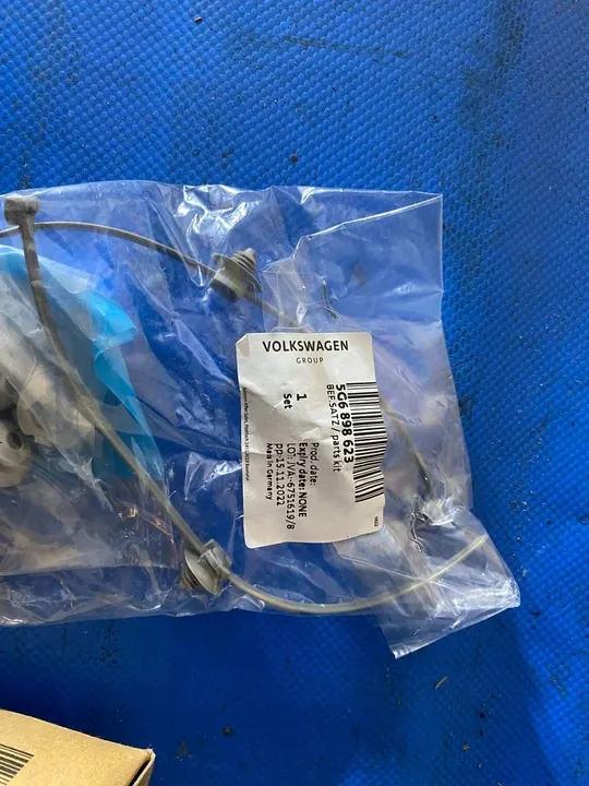 Elementi di montaggio paraurti posteriore VW Golf VII image 2