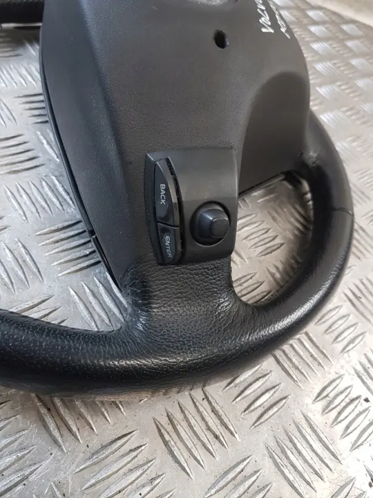 Ratt med Airbag OEM 30615725 för Volvo V50 image 9