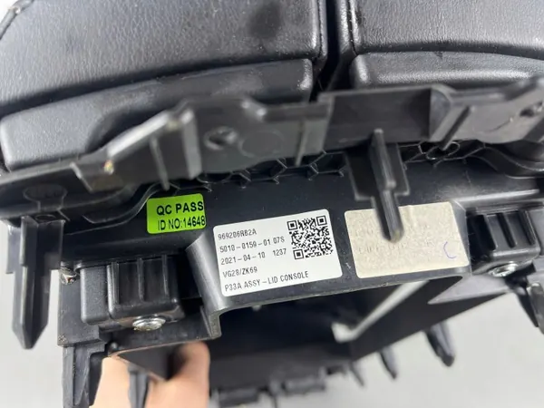 Accoudoir console Nissan X-Trail T33 OEM 969206RB2A image 8