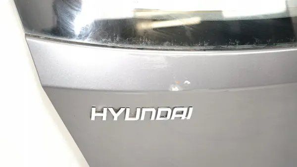 Tapa Maletero Hyundai I30 Lift OEM 360171765 - Usado image 6