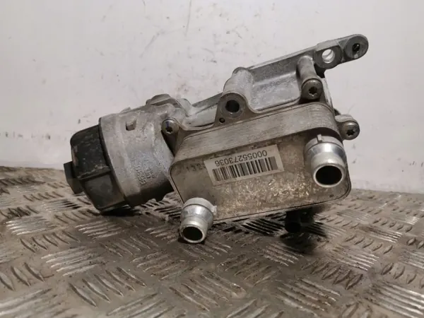 Refroidisseur d'huile moteur Jeep Renegade OEM 00055273036 image 3
