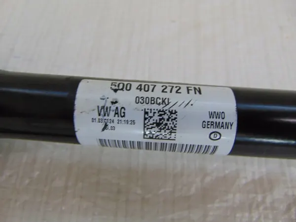 Höger drivaxel SKODA OCTAVIA IV 4 GOLF VIII 4X4 image 2