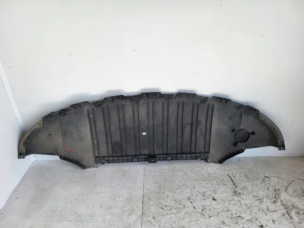 Escudo para-choques dianteiro Tesla Model Y OEM 1760713-00-C image 4