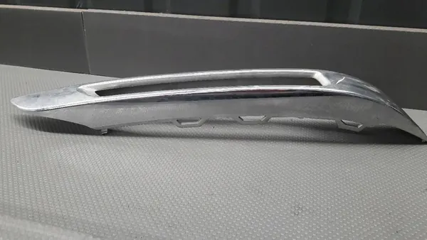 Höger krom stötfångarram GLK W204 A2048853474 image 3