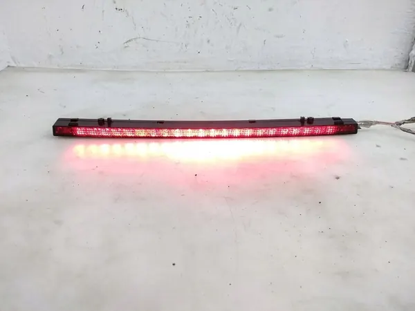 Skoda Superb B8 2016 Kolmas Jarruvalo OEM 1Z5945097A image 8