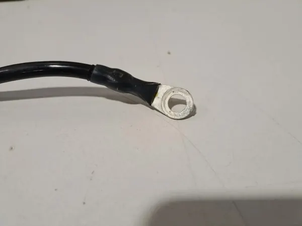 Bisagras de maletero BMW M8 OEM 7417333 - Usado image 5